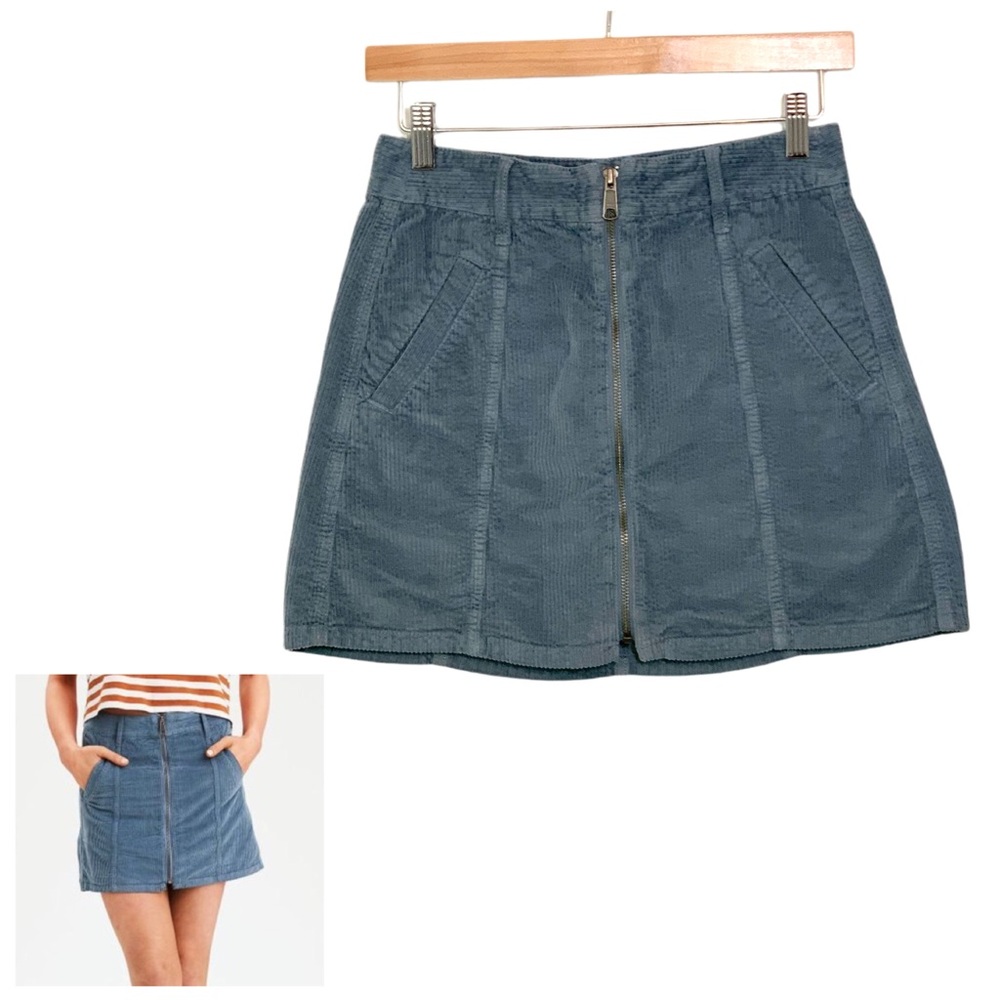 American Eagle High Waist A-line Corduroy Mini Skirt Size 2 Blue Clueless Preppy